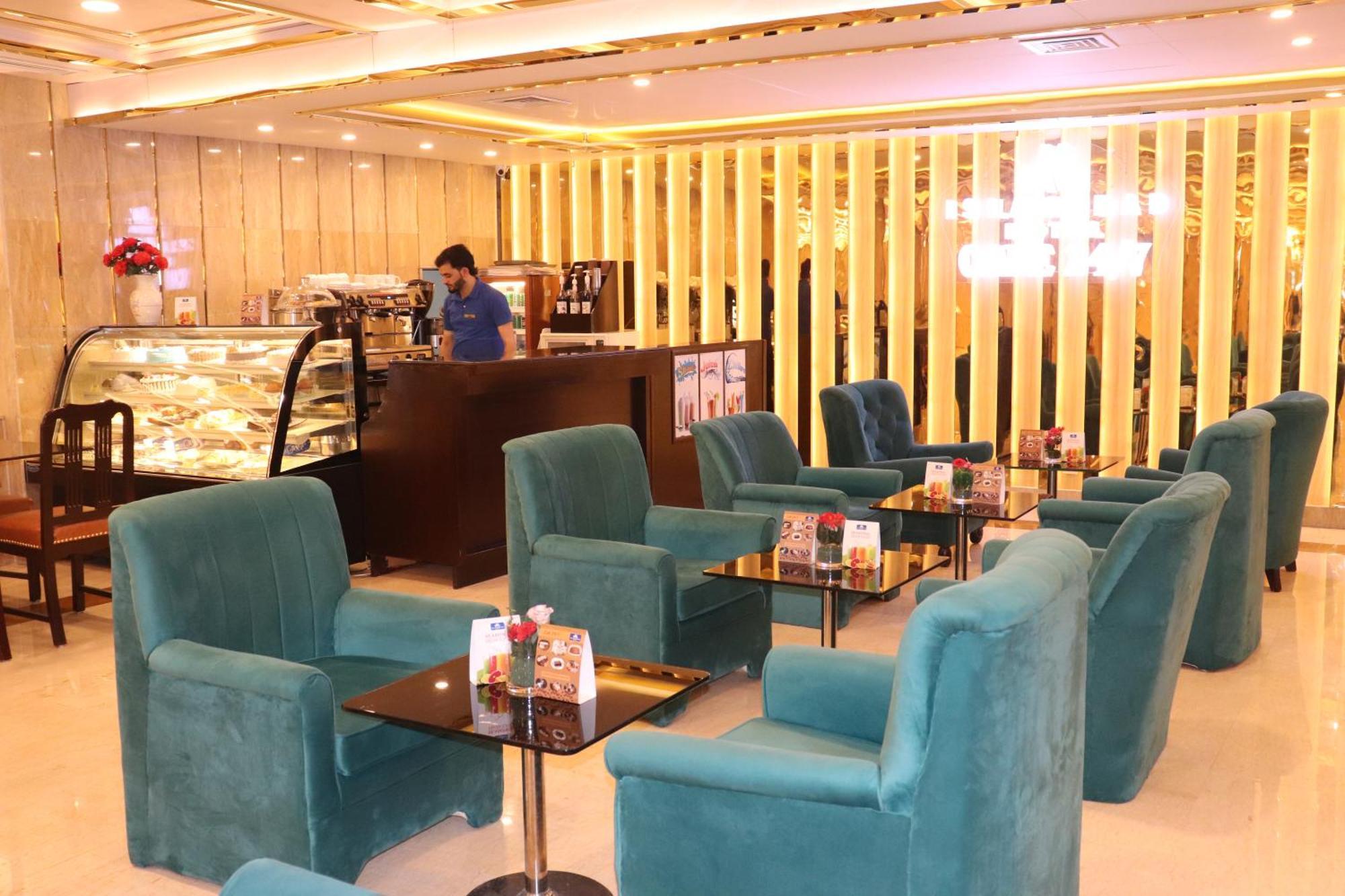 Islamabad Hotel Exterior photo
